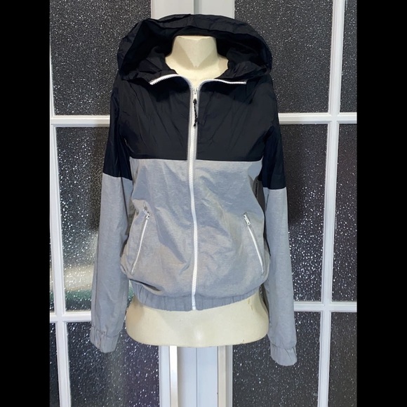 Windbreaker - Picture 1 of 2